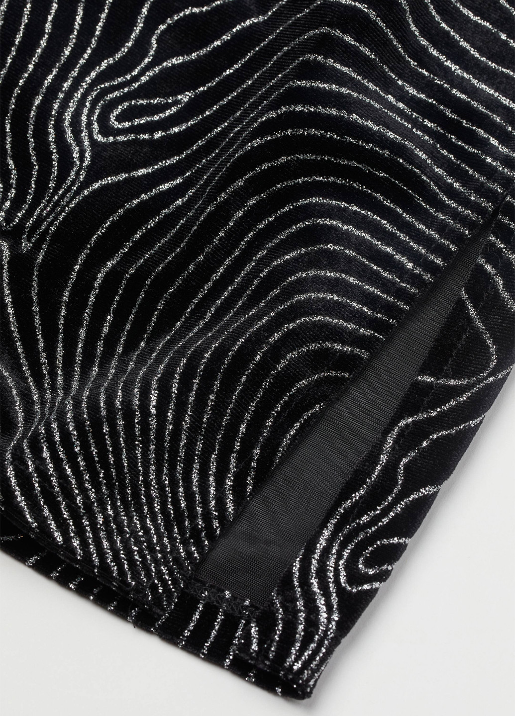 Чорно-білий коктейльна сукня силуетна, кльош H&M з абстрактним візерунком