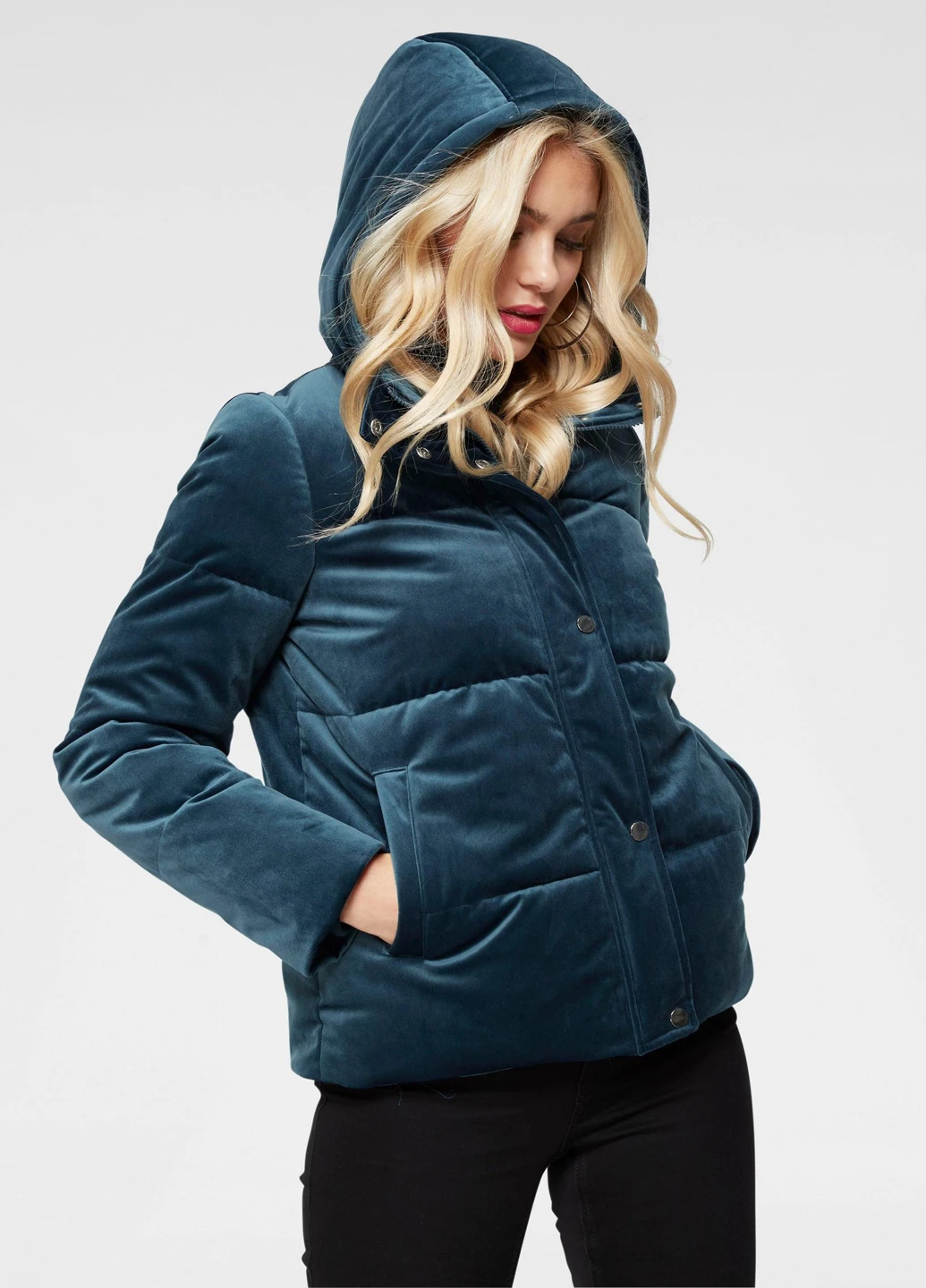 Синя зимня куртка Vero Moda
