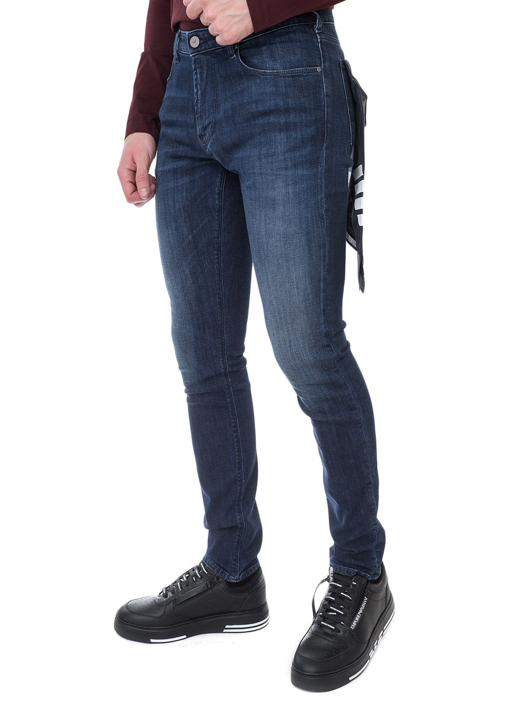 Синие демисезонные джинсы Emporio Armani
