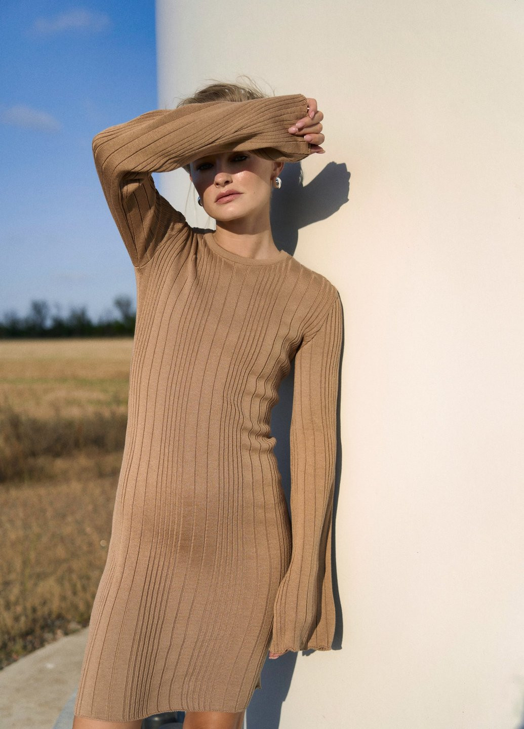 Светло-коричневое кэжуал платье платье-свитер Gepur однотонное