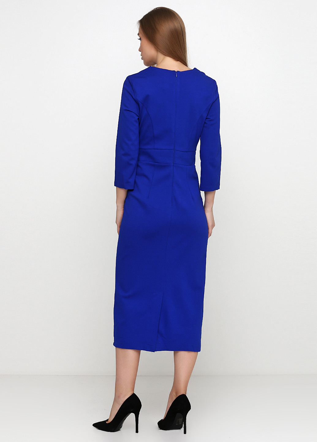 Синее кэжуал платье футляр Sassofono однотонное