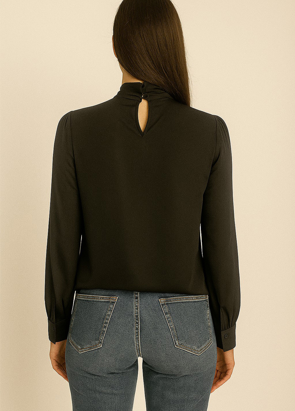 Чорна блуза Sassofono