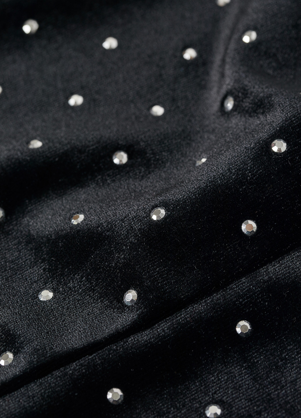Черное коктейльное платье футляр H&M в горошек