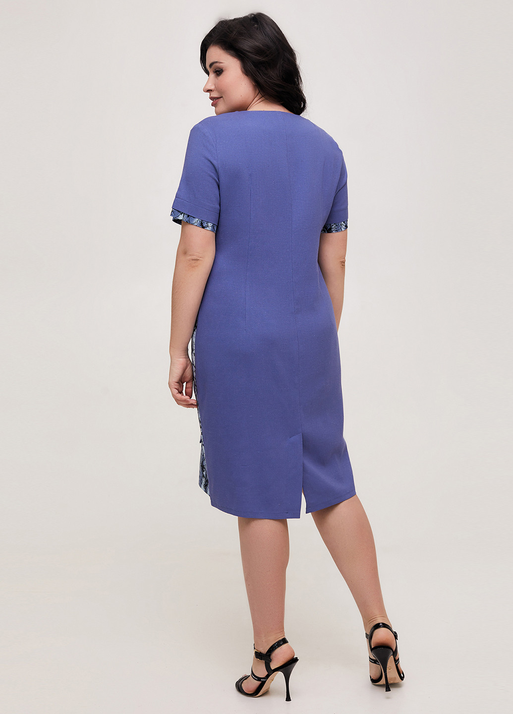 Светло-фиолетовое кэжуал платье A'll Posa с абстрактным узором