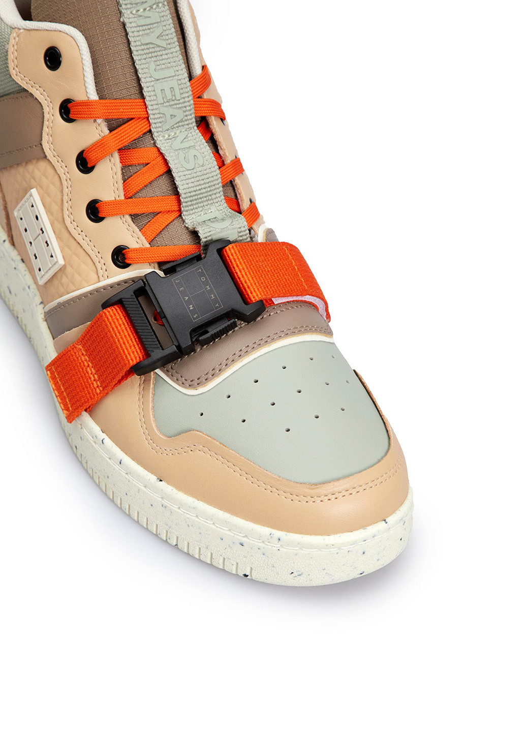 Цветные зимние кроссовки Tommy Jeans