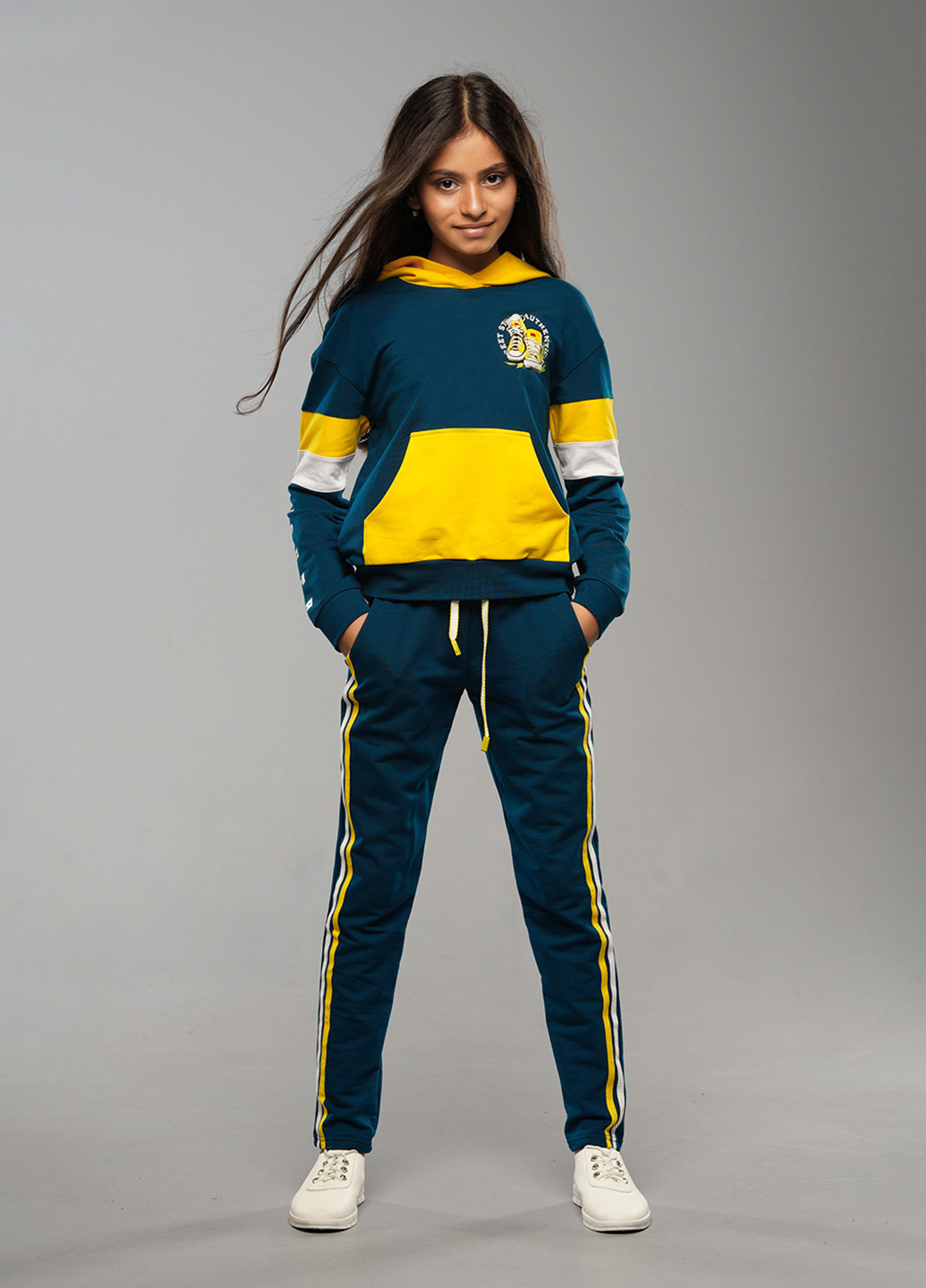 Морський хвилі демісезонний спортивний костюм з малюнком Sinthia (192445506)