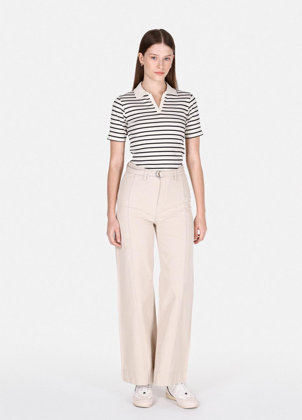 Черно-белая женская футболка-поло Colin's в полоску