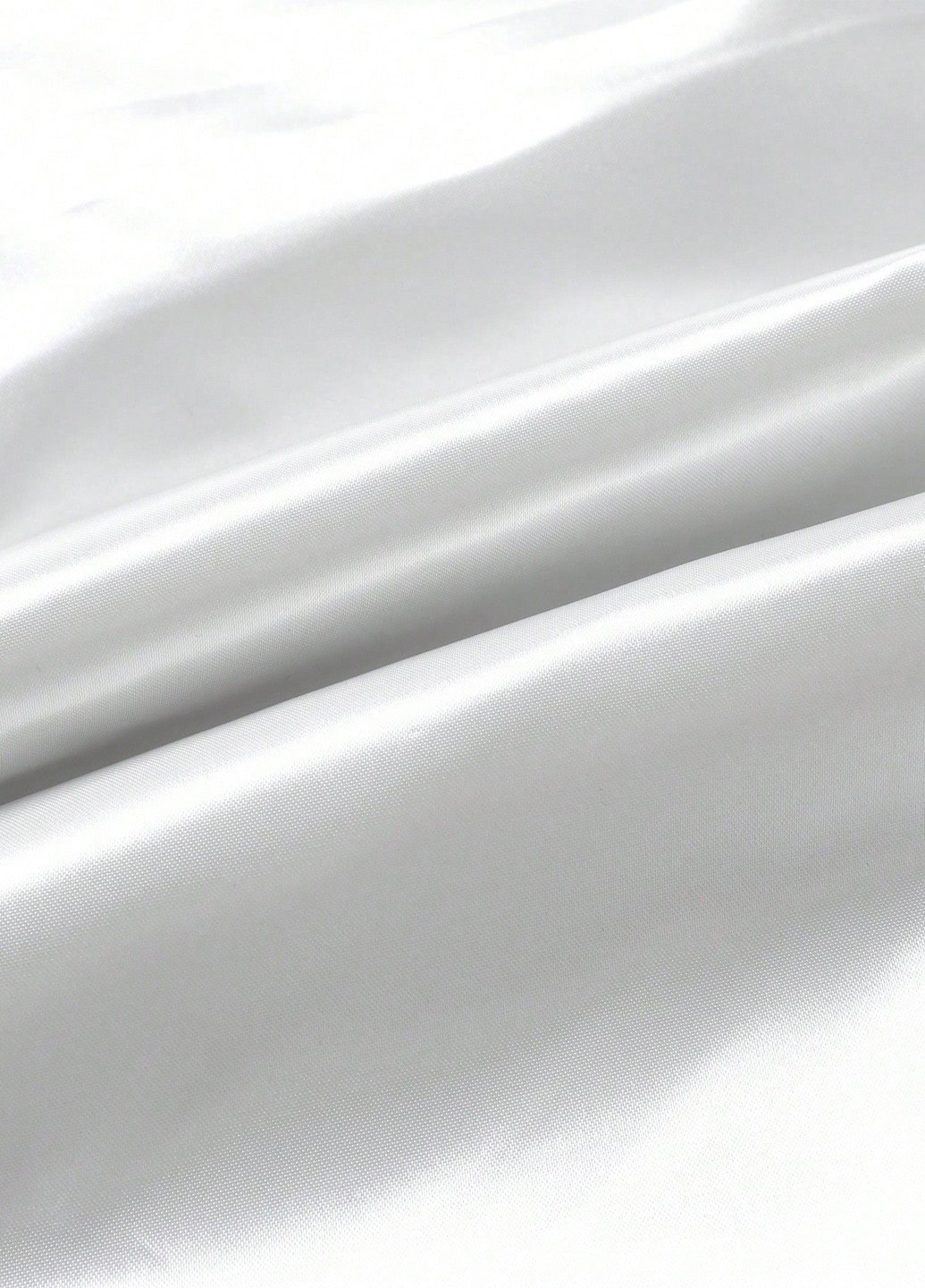 Чорно-біла демісезонна куртка байкерська SHEIN