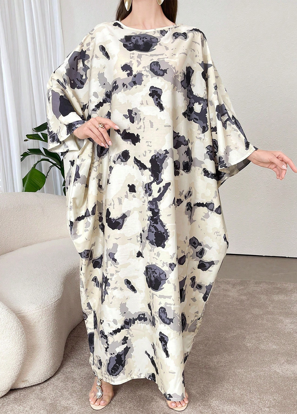 Черно-белое кэжуал платье SHEIN с абстрактным узором