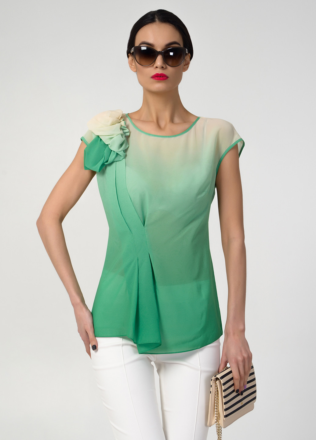 Зеленая летняя блуза Iren Klairie