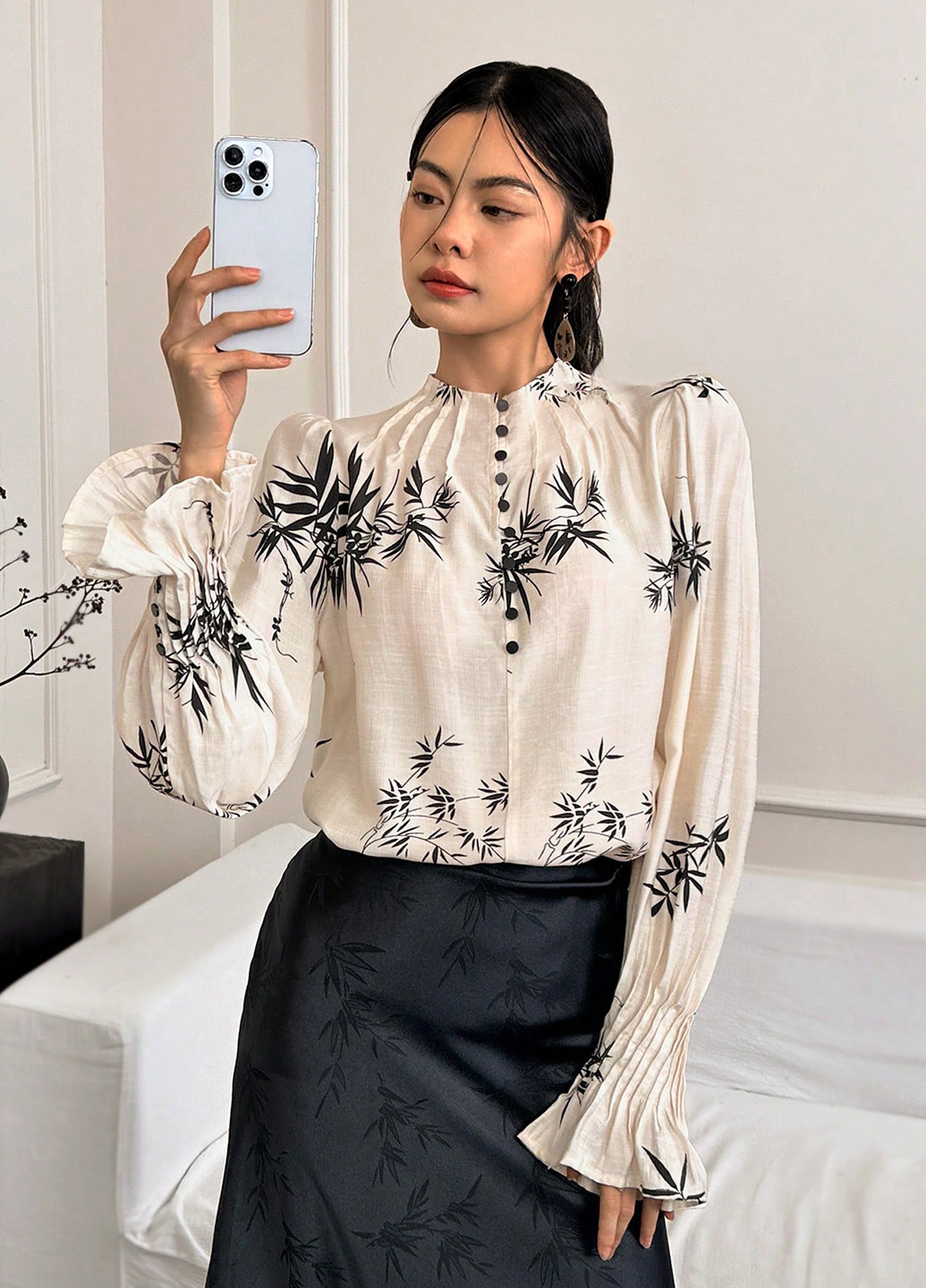 Кремова блуза SHEIN