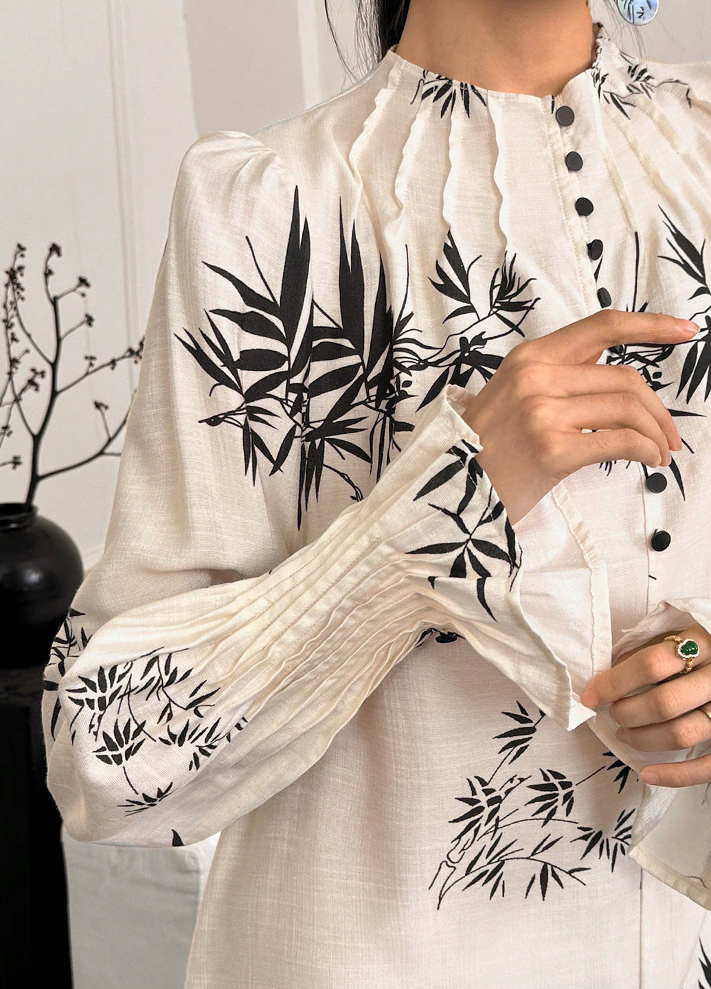 Кремова блуза SHEIN