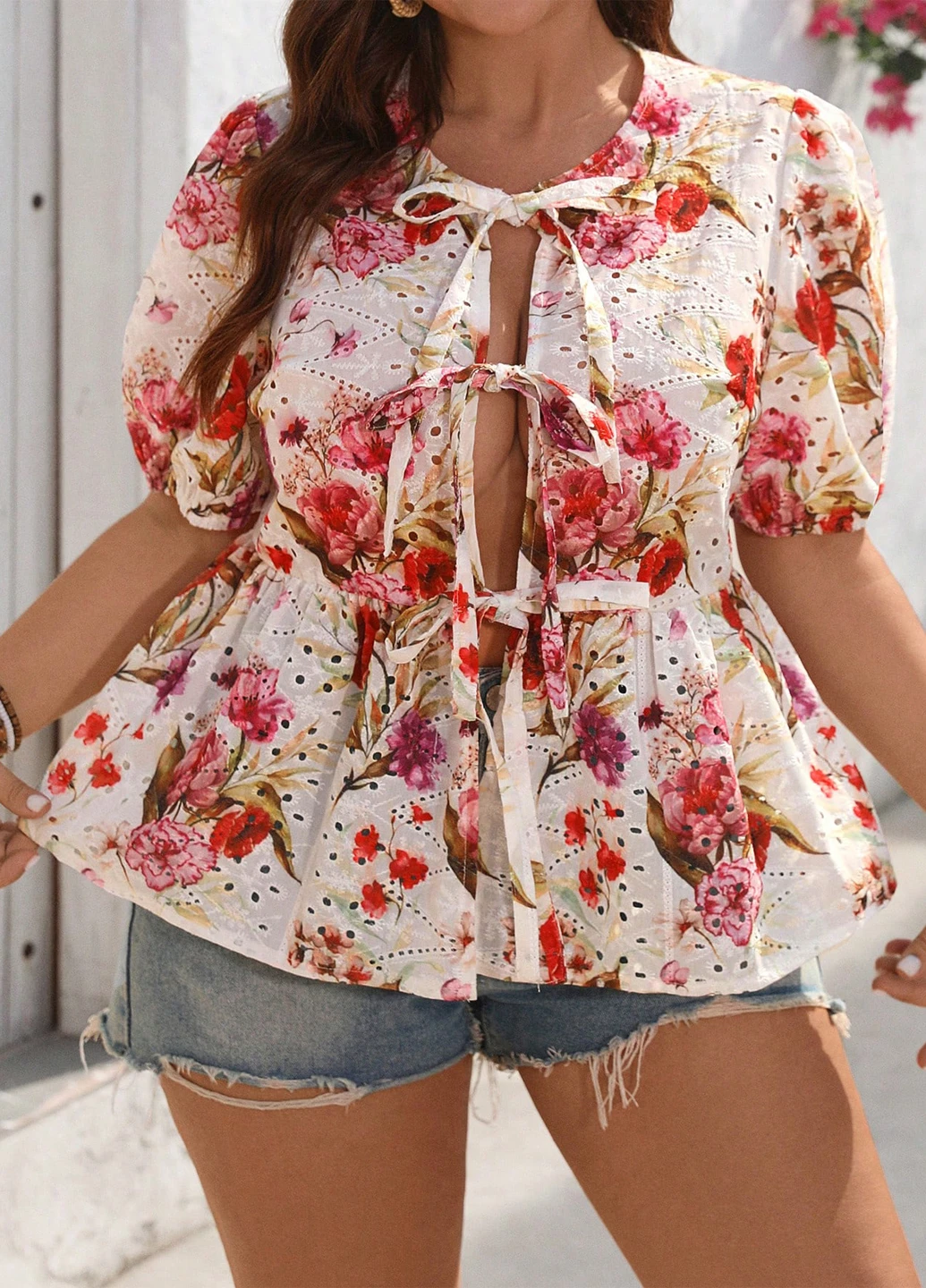 Комбінована блуза з баскою SHEIN
