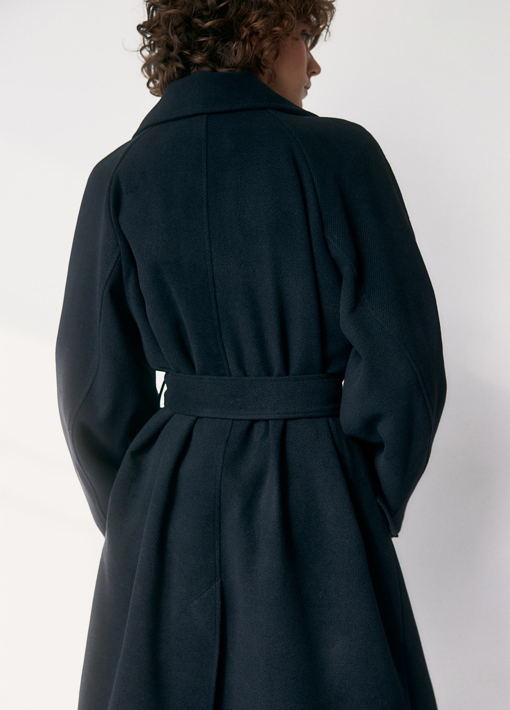 Черное демисезонное Пальто двубортное H&M