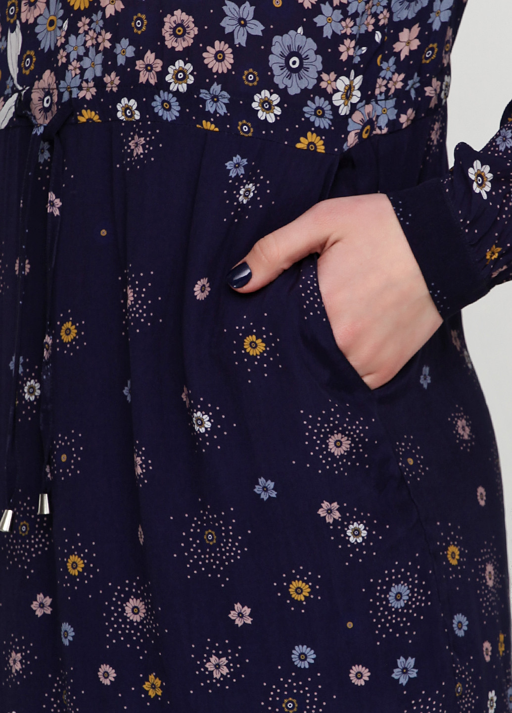 Темно-синее кэжуал платье MBYM с цветочным принтом