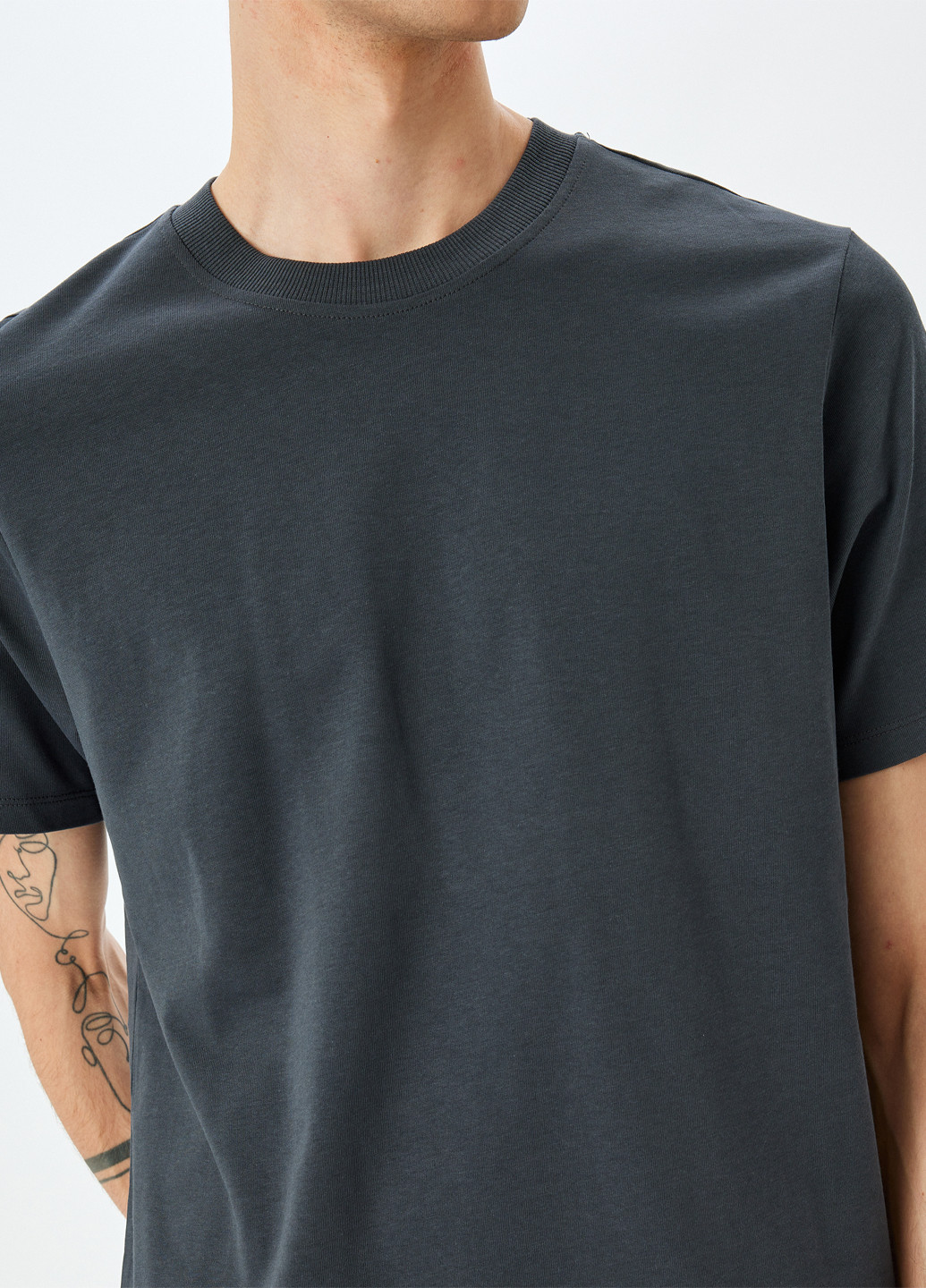 Графитовая футболка KOTON