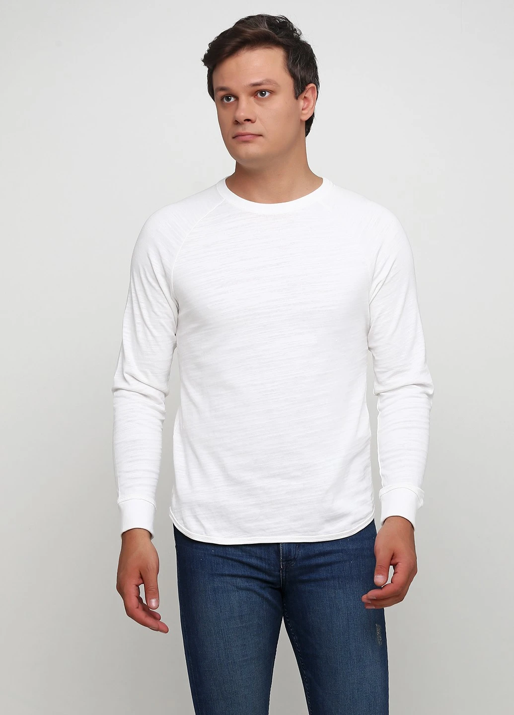Белый свитшот H&M однотонный (220697002)
