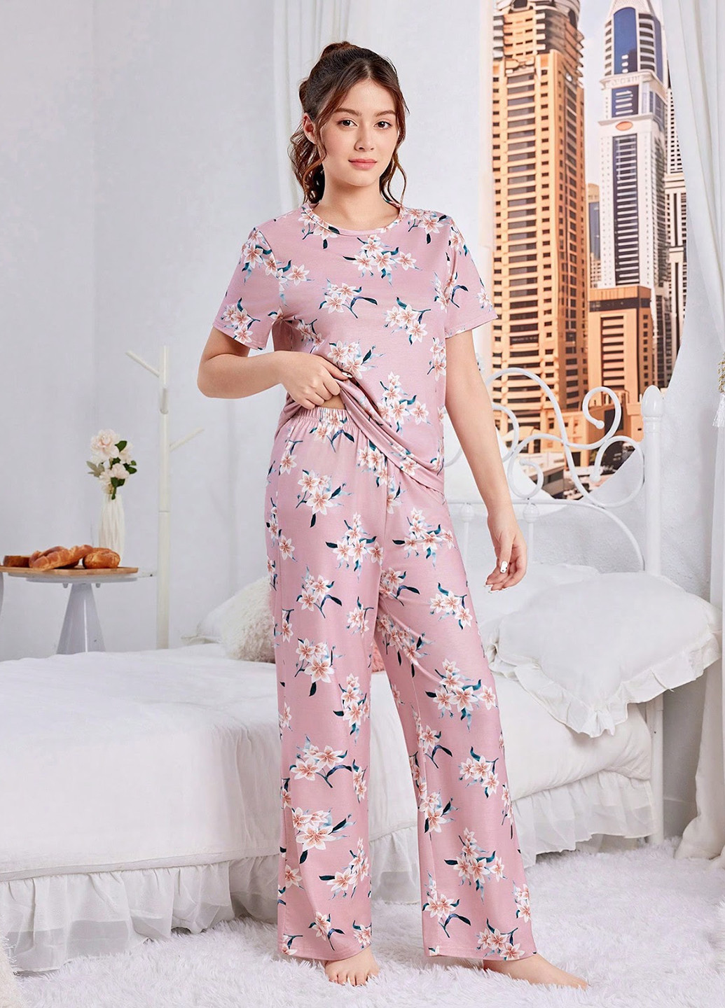 Рожева всесезон піжама (футболка, брюки) футболка + штани SHEIN