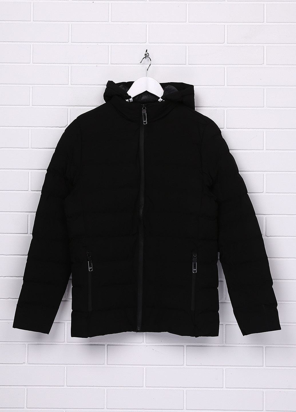 Черная зимняя куртка Dorkini