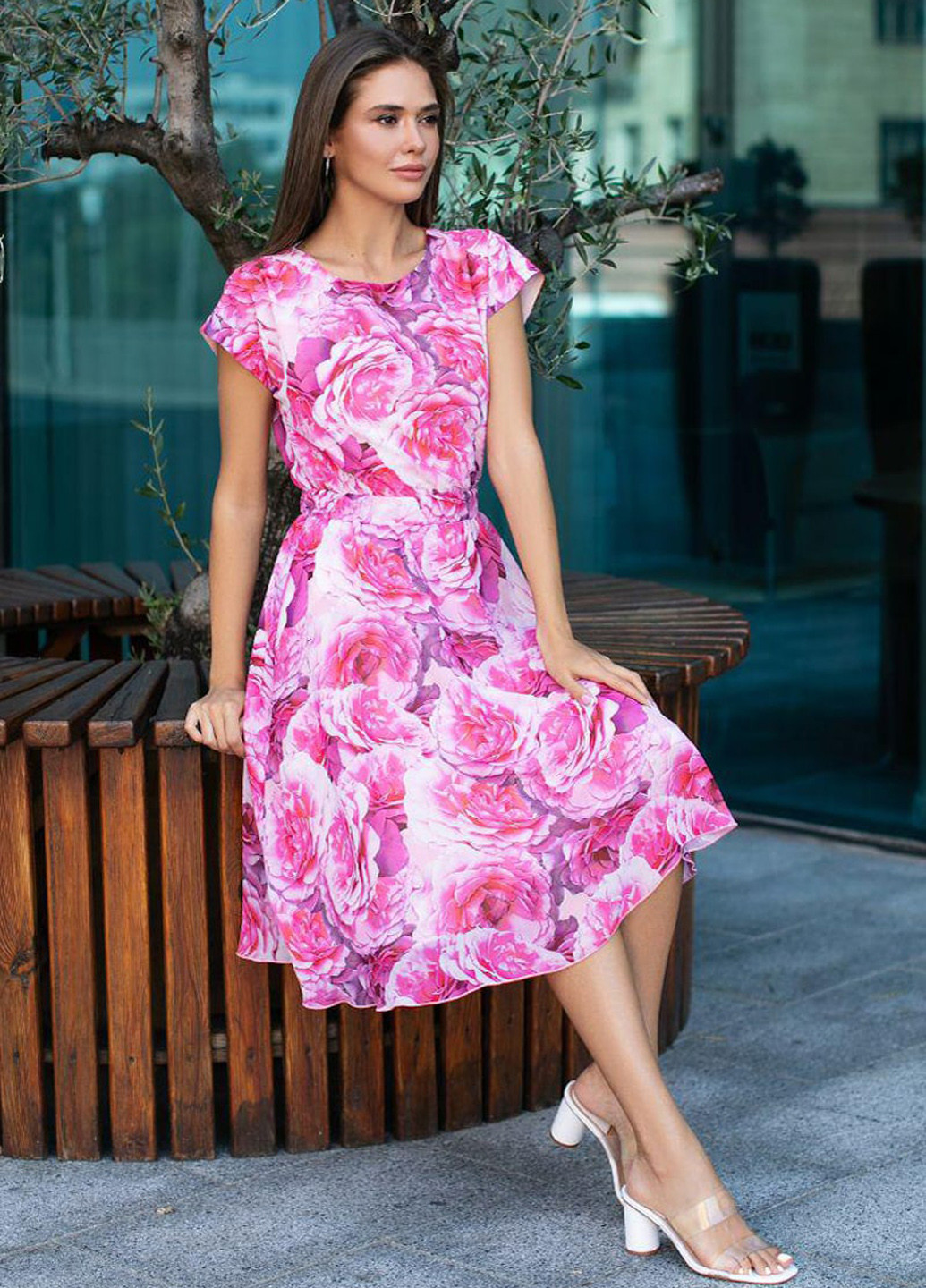 Рожева кежуал оригінальна прінтована плаття з відкритою спиною кльош SL.IRA з квітковим принтом