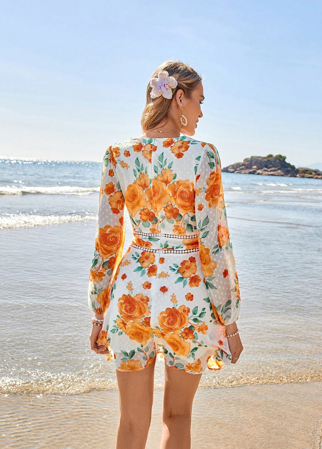 Белое кэжуал платье клеш SHEIN с цветочным принтом