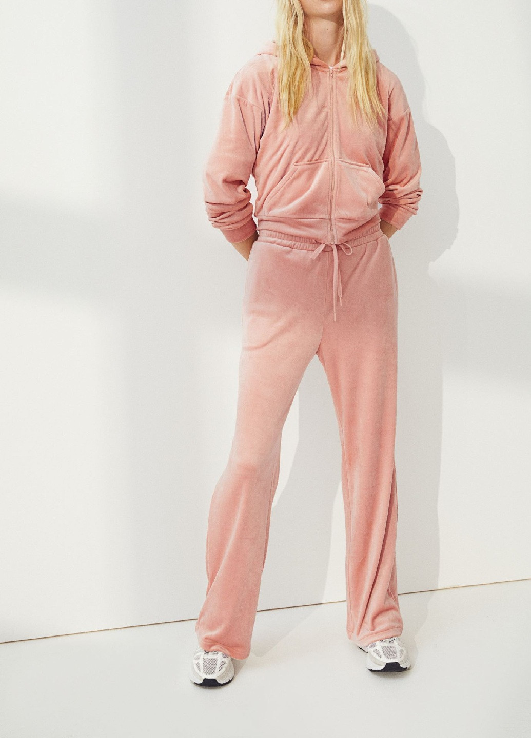 Розовые демисезонные брюки H&M