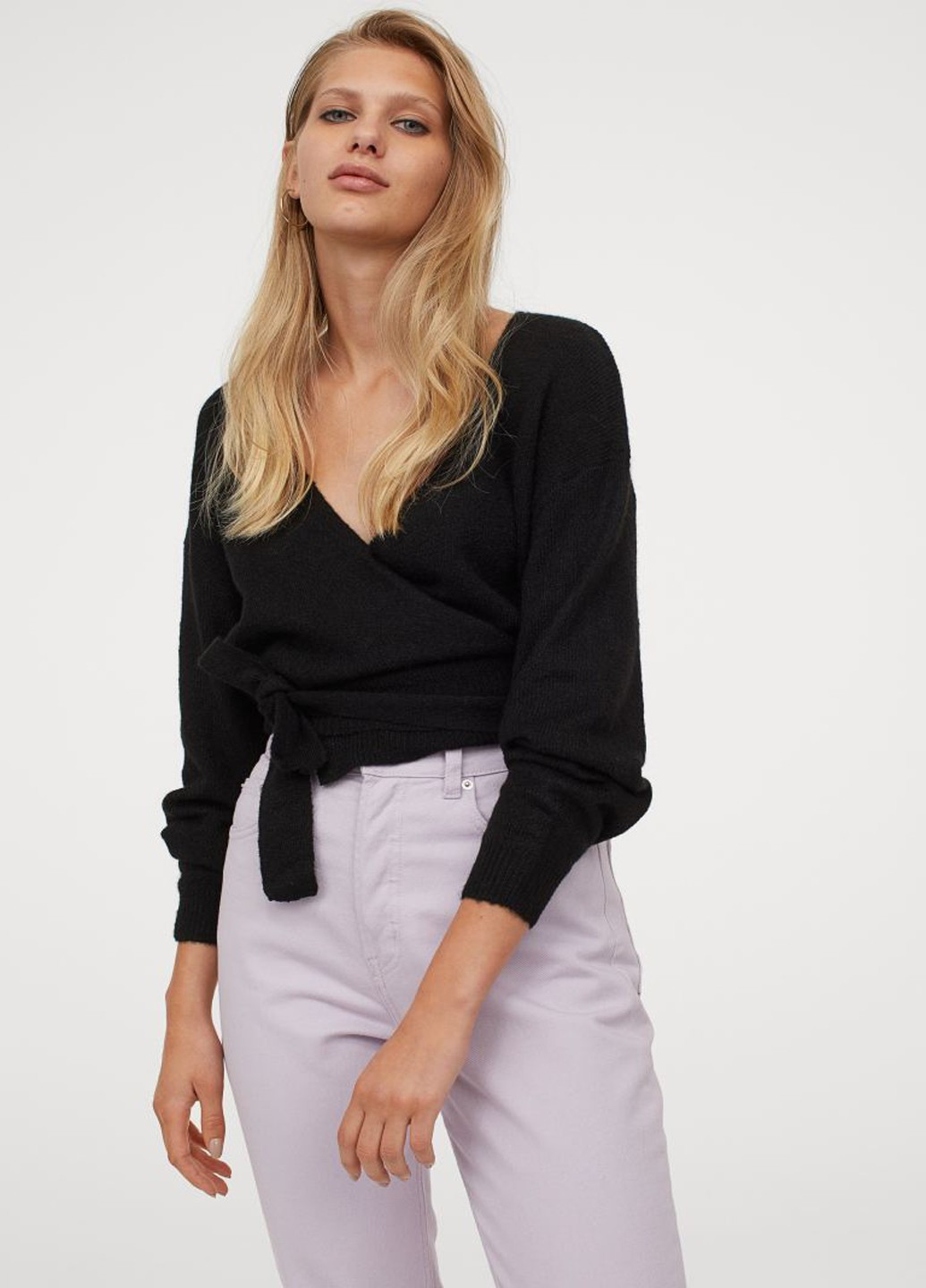 Черный демисезонный свитер H&M