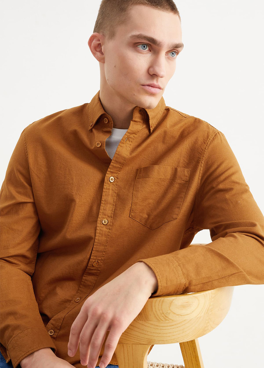 Светло-коричневая кэжуал рубашка однотонная C&A