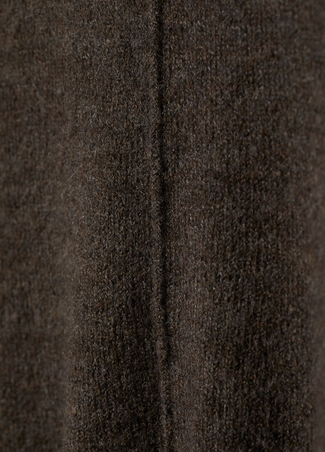 Темно-коричневый зимний свитер H&M