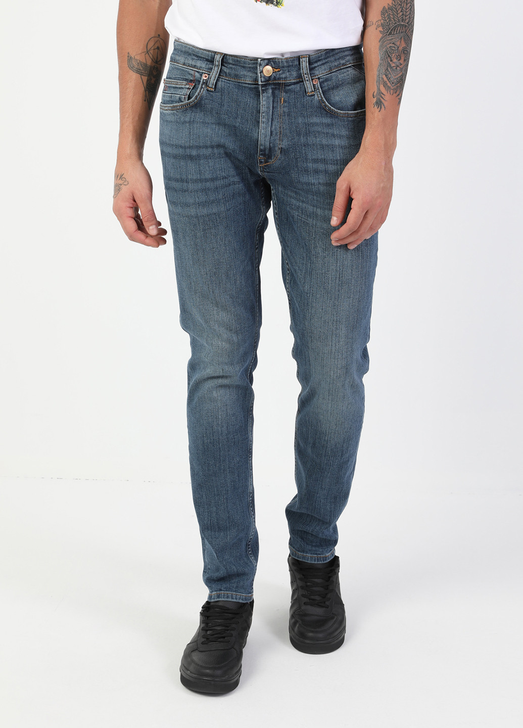 Синие демисезонные зауженные джинсы 041 DANNY Colin's