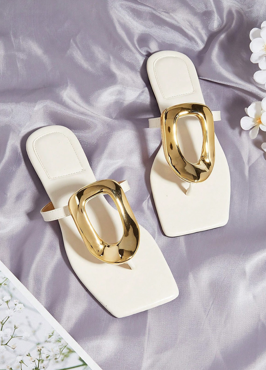 Айвори кэжуал вьетнамки SHEIN с аппликацией