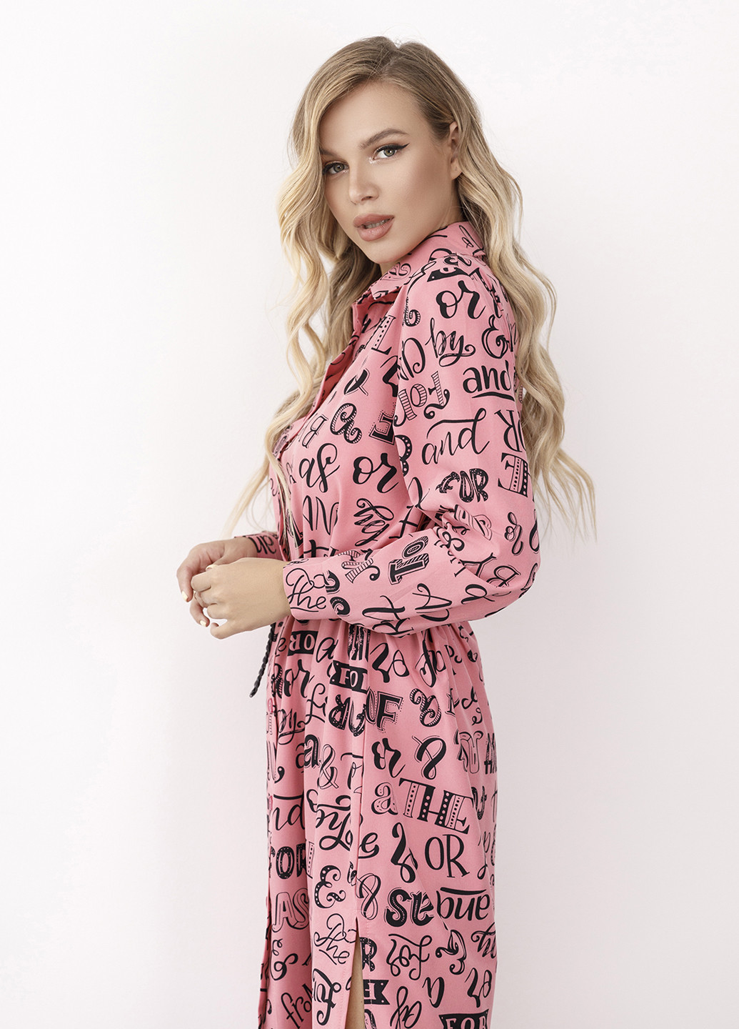 Розовое кэжуал платье рубашка ISSA PLUS с надписью