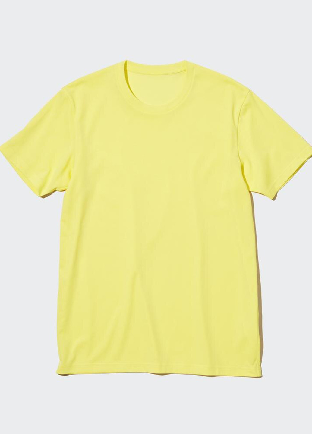 Желтая футболка Uniqlo