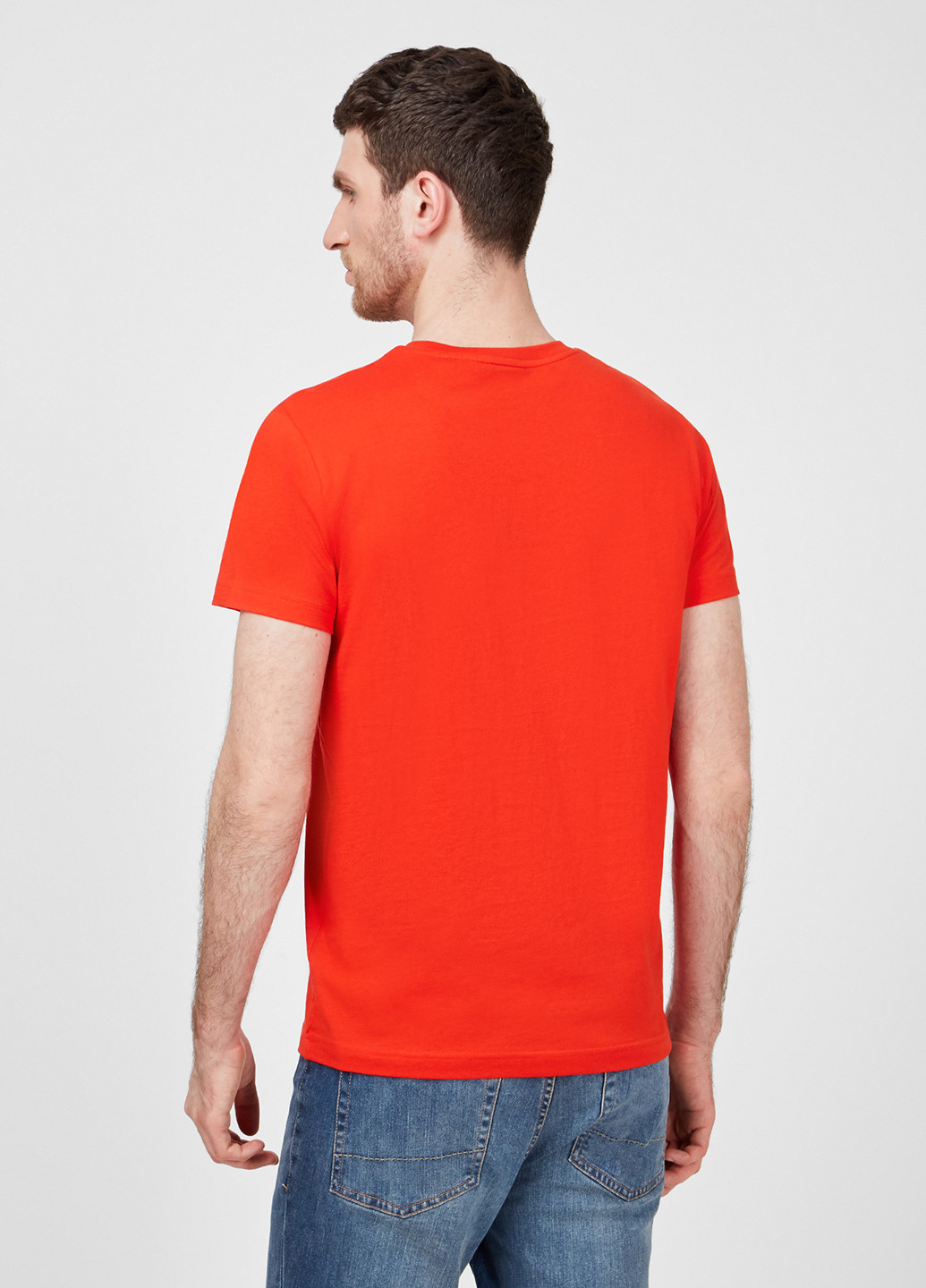 Красная футболка Gant