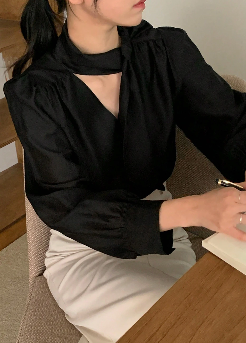 Чорна блуза SHEIN
