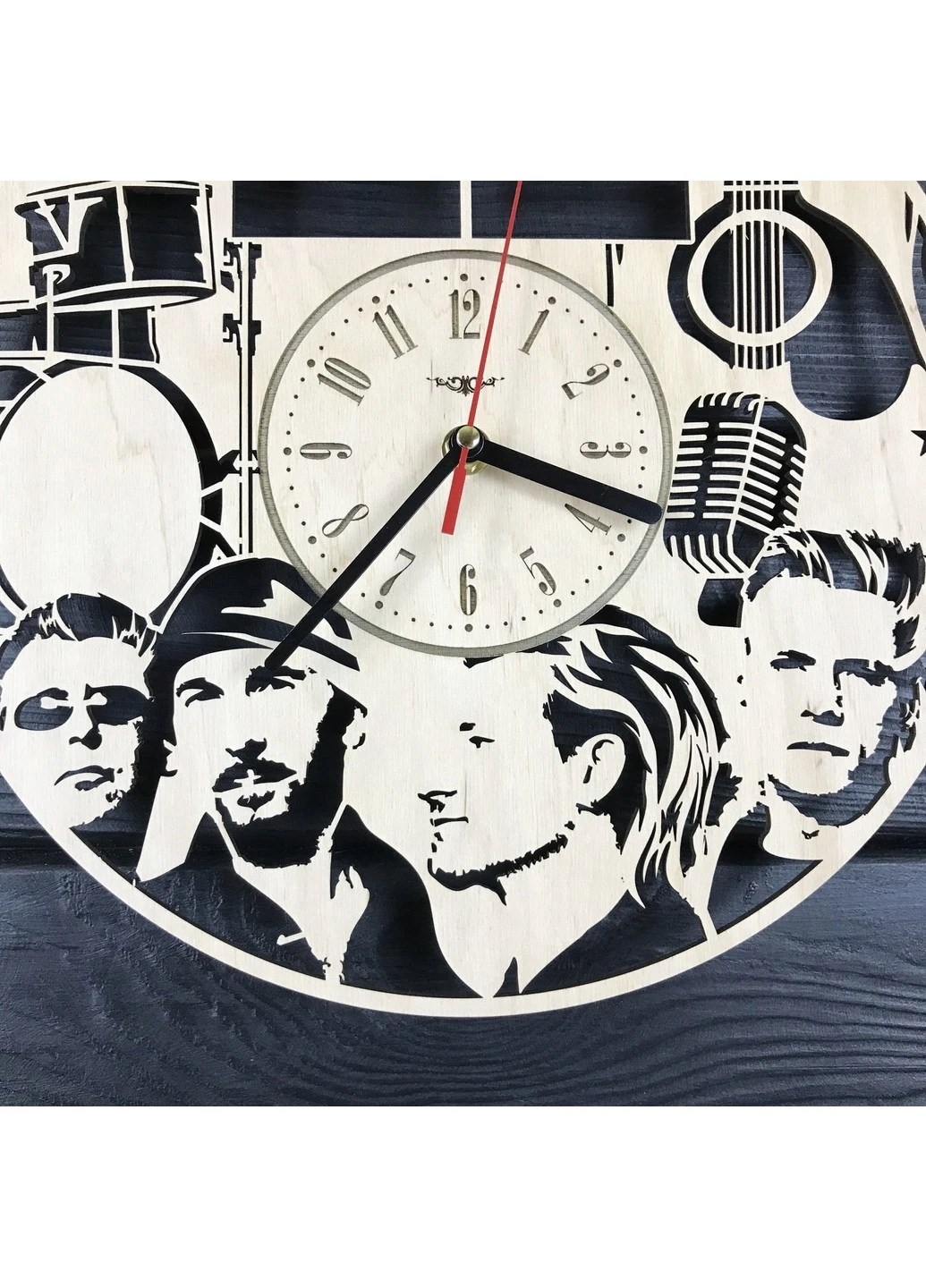Оригинальные интерьерные часы на стену «U2» 7Arts (253567537)