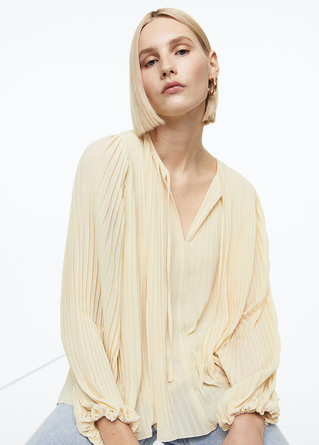 Кремовая демисезонная блуза H&M