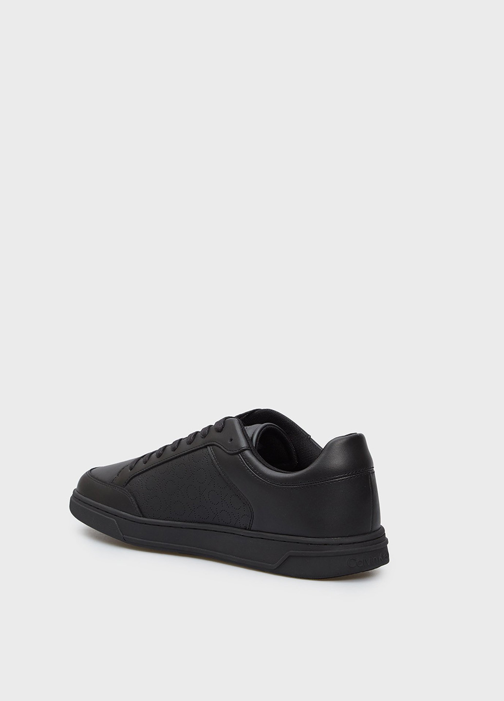 Черные всесезонные кроссовки Calvin Klein