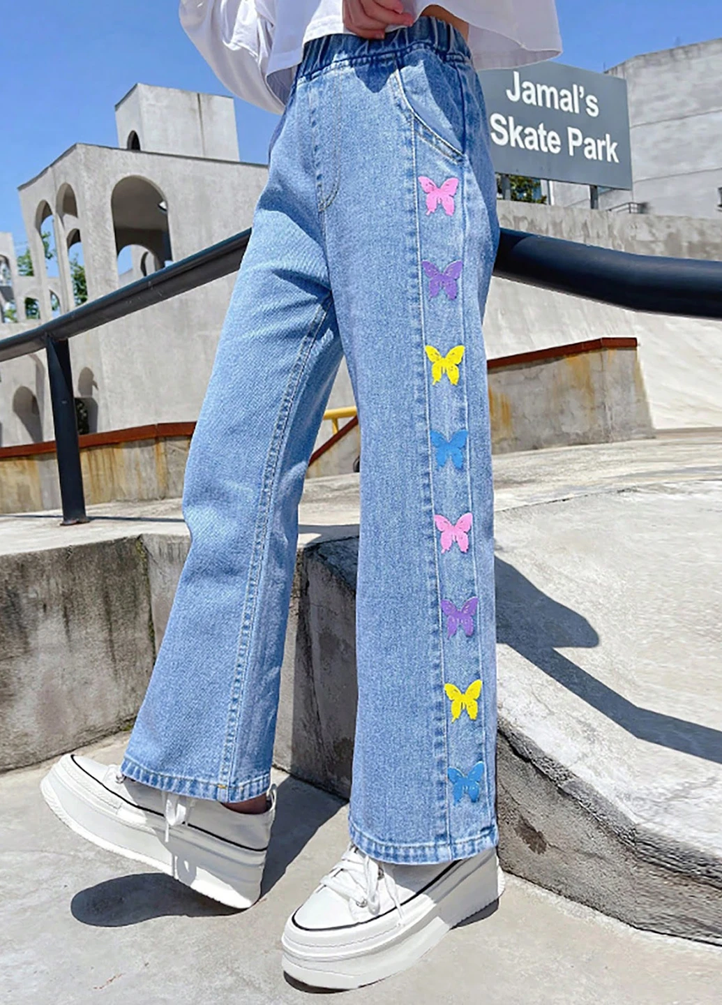 Голубые демисезонные прямые джинсы SHEIN