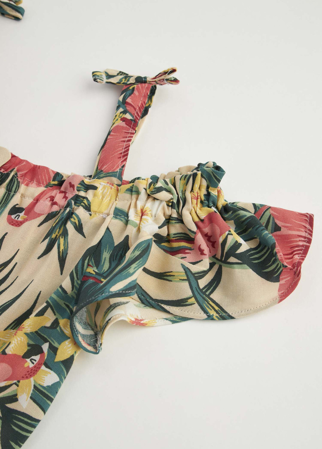 Комбинированное кэжуал платье с открытыми плечами DeFacto
