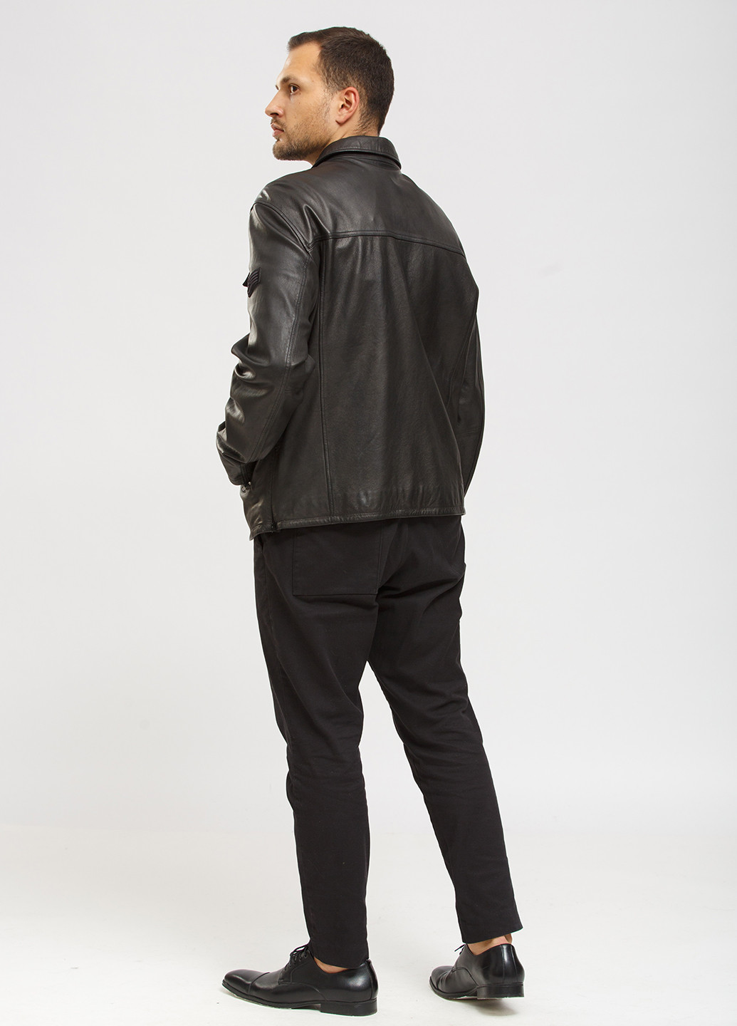 Темно-коричнева демісезонна куртка шкіряна Cvk brand