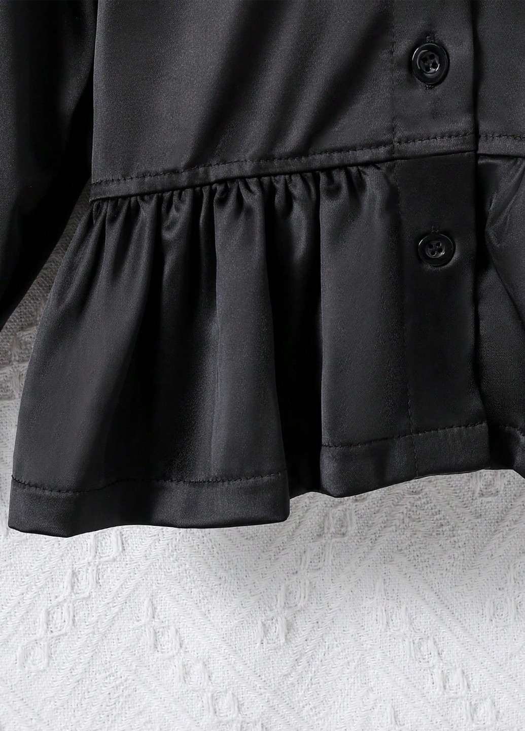 Черная однотонная блузка с баской SHEIN демисезонная