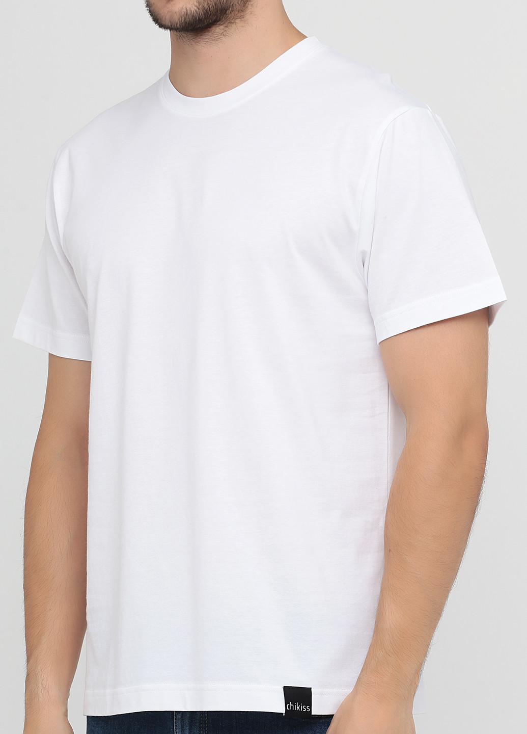 Белая футболка Chikiss