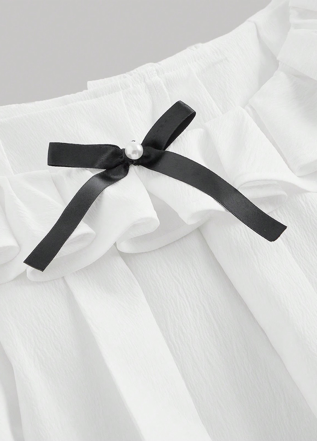 Белая блуза с баской SHEIN