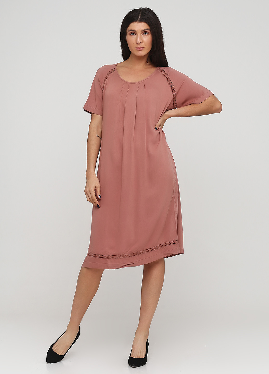 Розово-коричневое кэжуал платье платье-футболка Sassofono однотонное