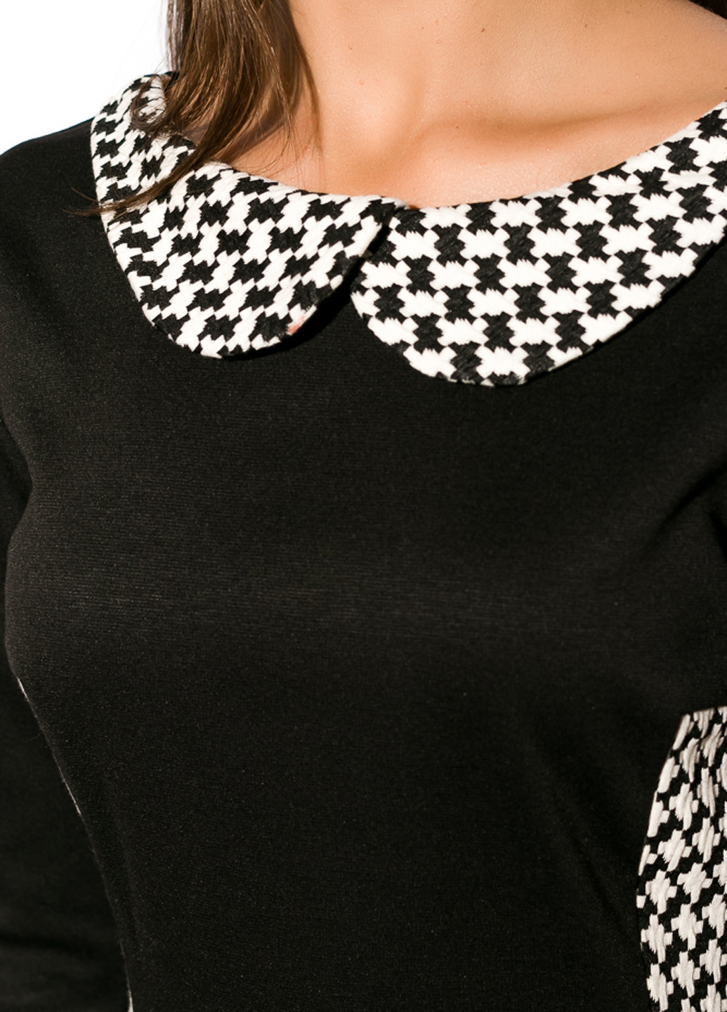 Черно-белое деловое платье футляр Family с геометрическим узором