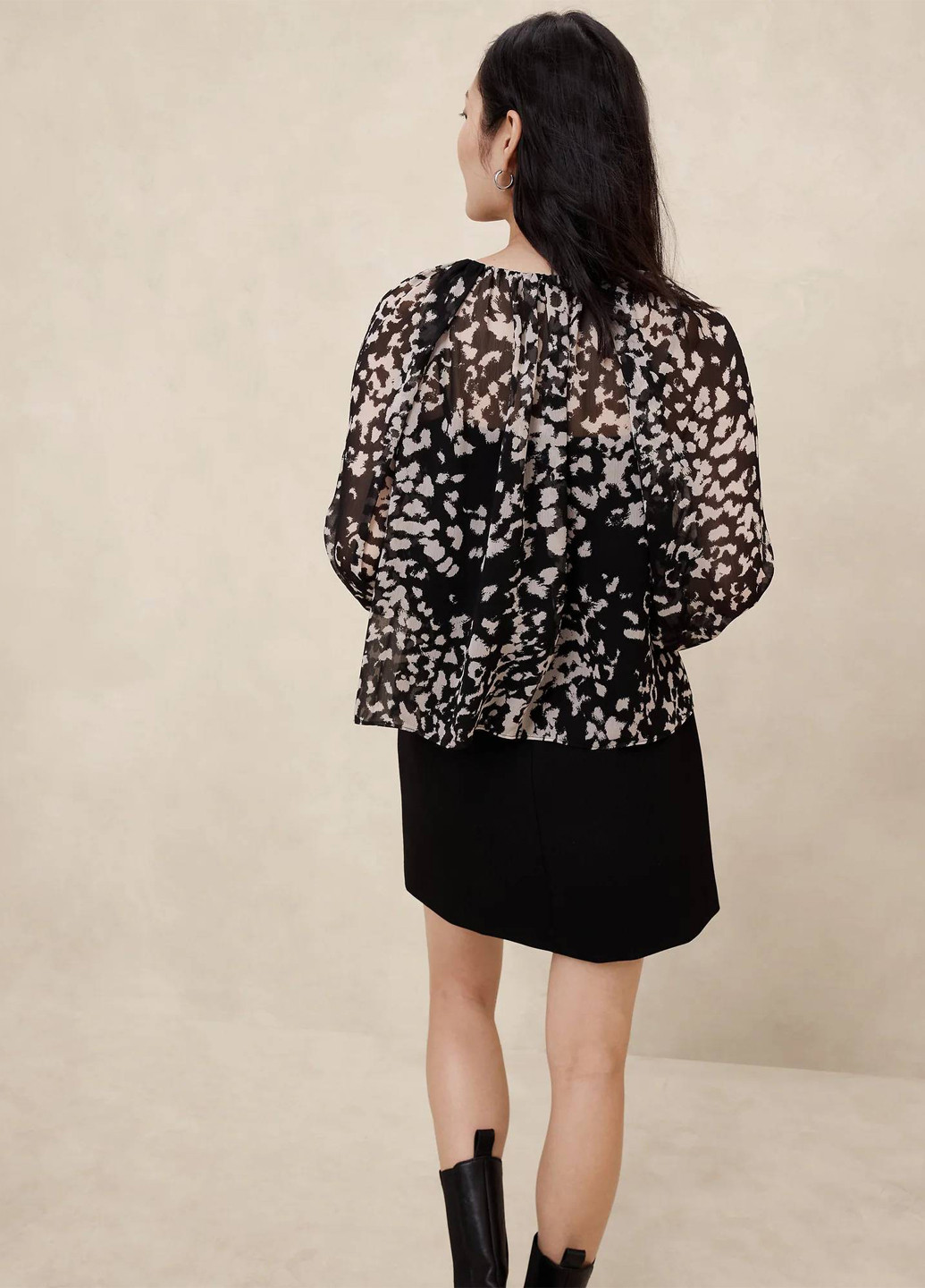 Чёрная блуза Banana Republic