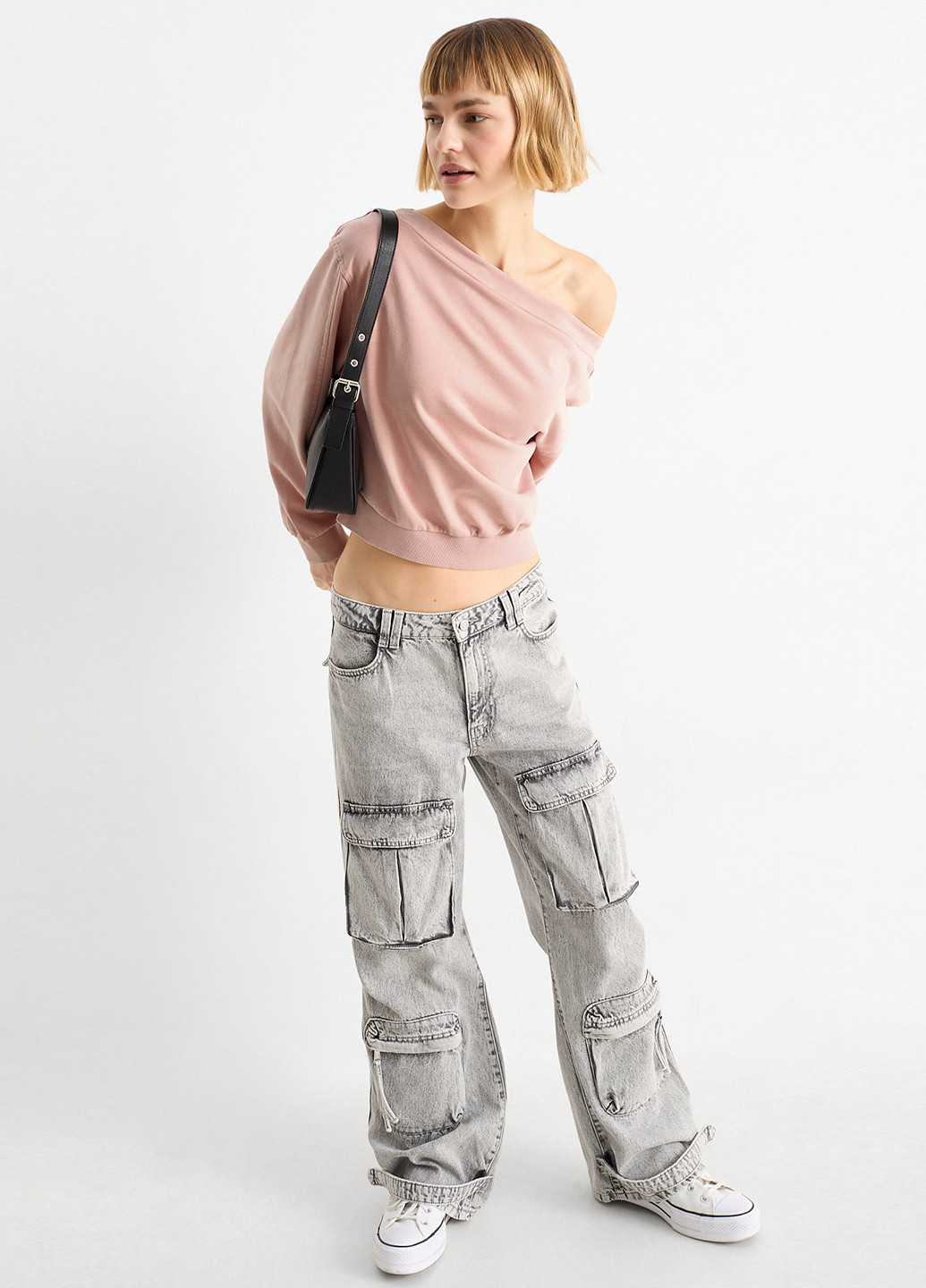 Світло-рожевий світшот C&A однотонний без декору (362157918)