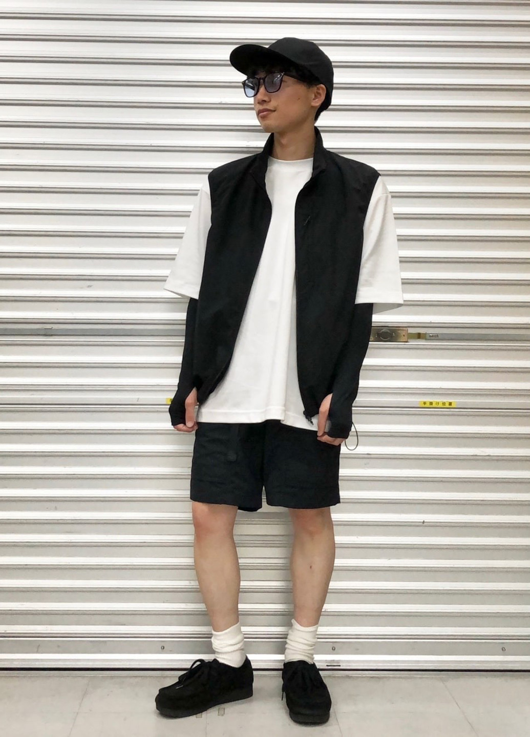 Жилет Uniqlo (335052143)