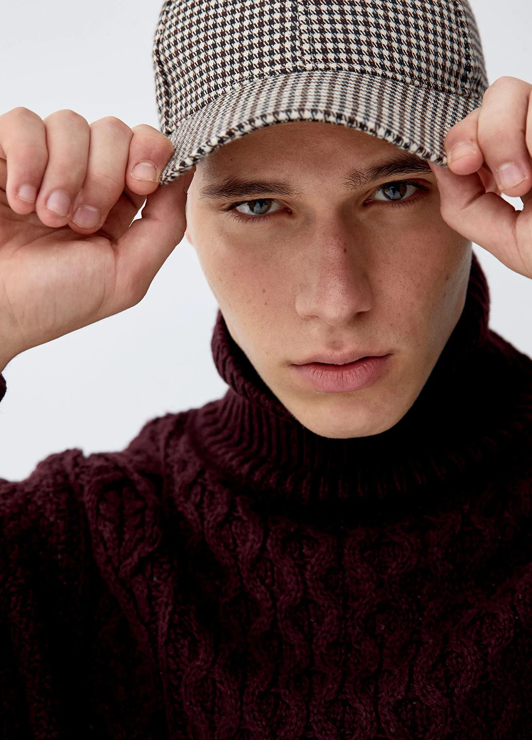 Фіолетовий демісезонний светр Pull & Bear